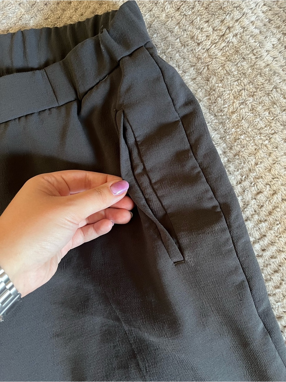 Aritzia Wilfred Darontal Cropped Crepe Trousers - Picture 4 of 10